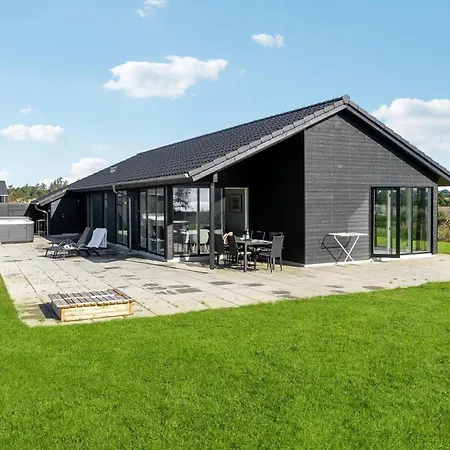 4 Bedroom Stunning In * Haderslev