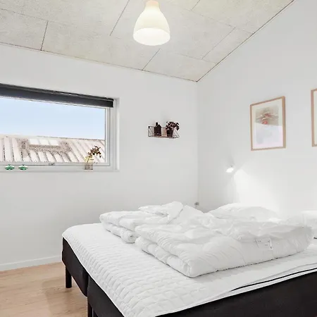 Holiday home 4 Bedroom Stunning In *