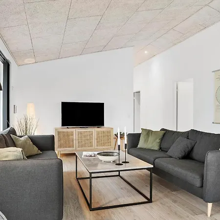 4 Bedroom Stunning In Haderslev