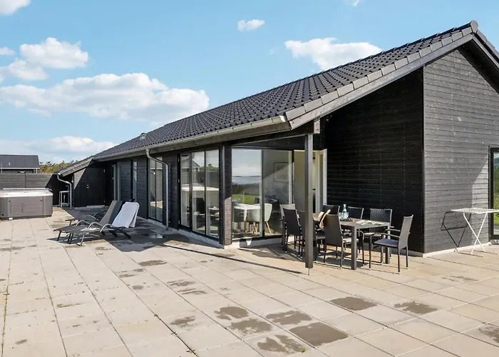 4 Bedroom Stunning In *