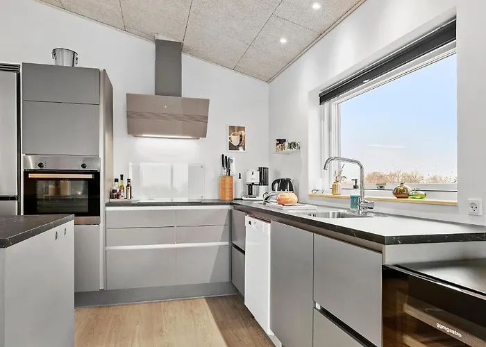 4 Bedroom Stunning In הדרסלב