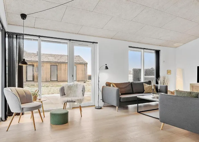 4 Bedroom Stunning In *